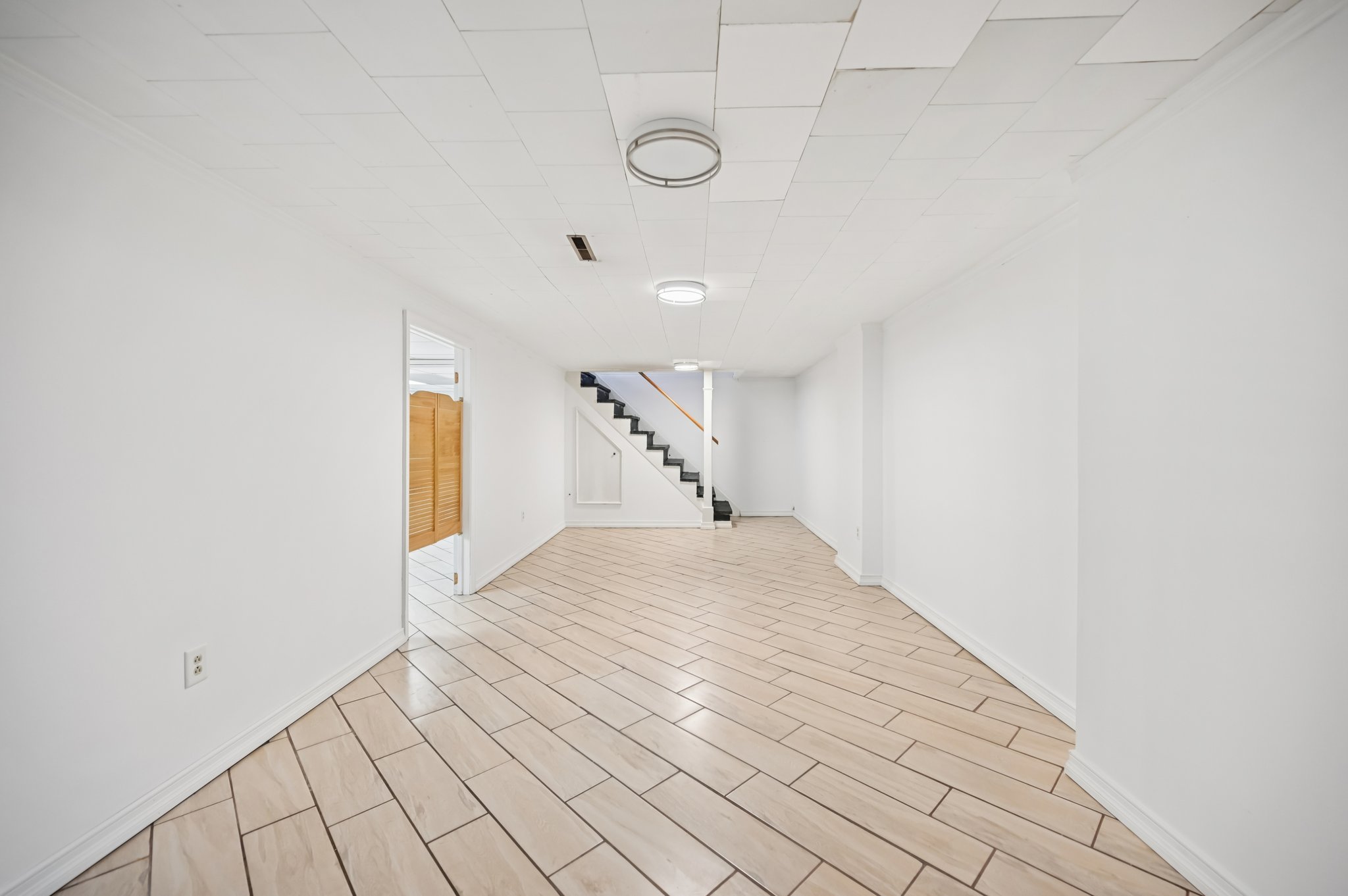 Meadow Dr-S1712-024.jpg