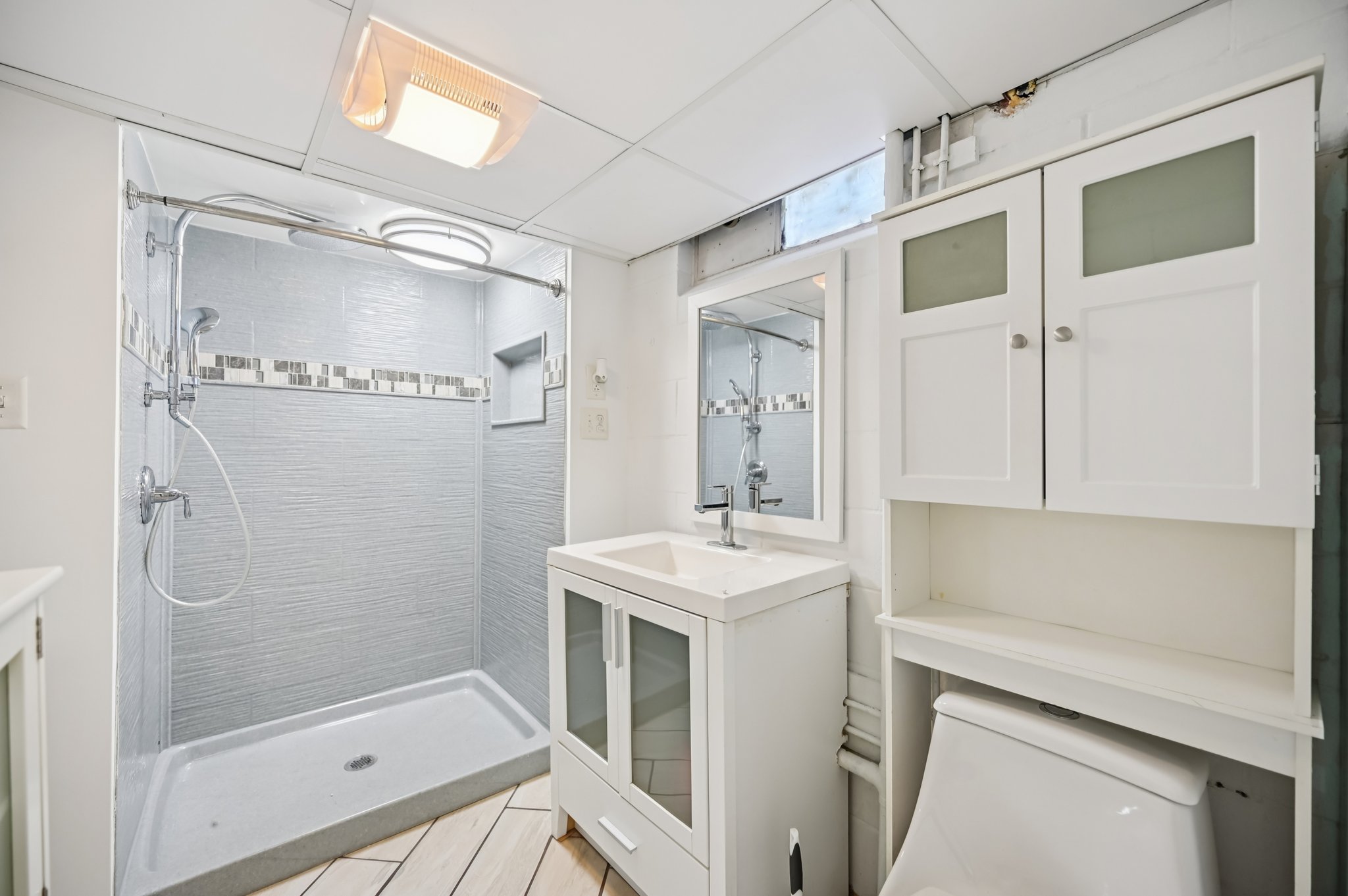 Meadow Dr-S1712-027.jpg