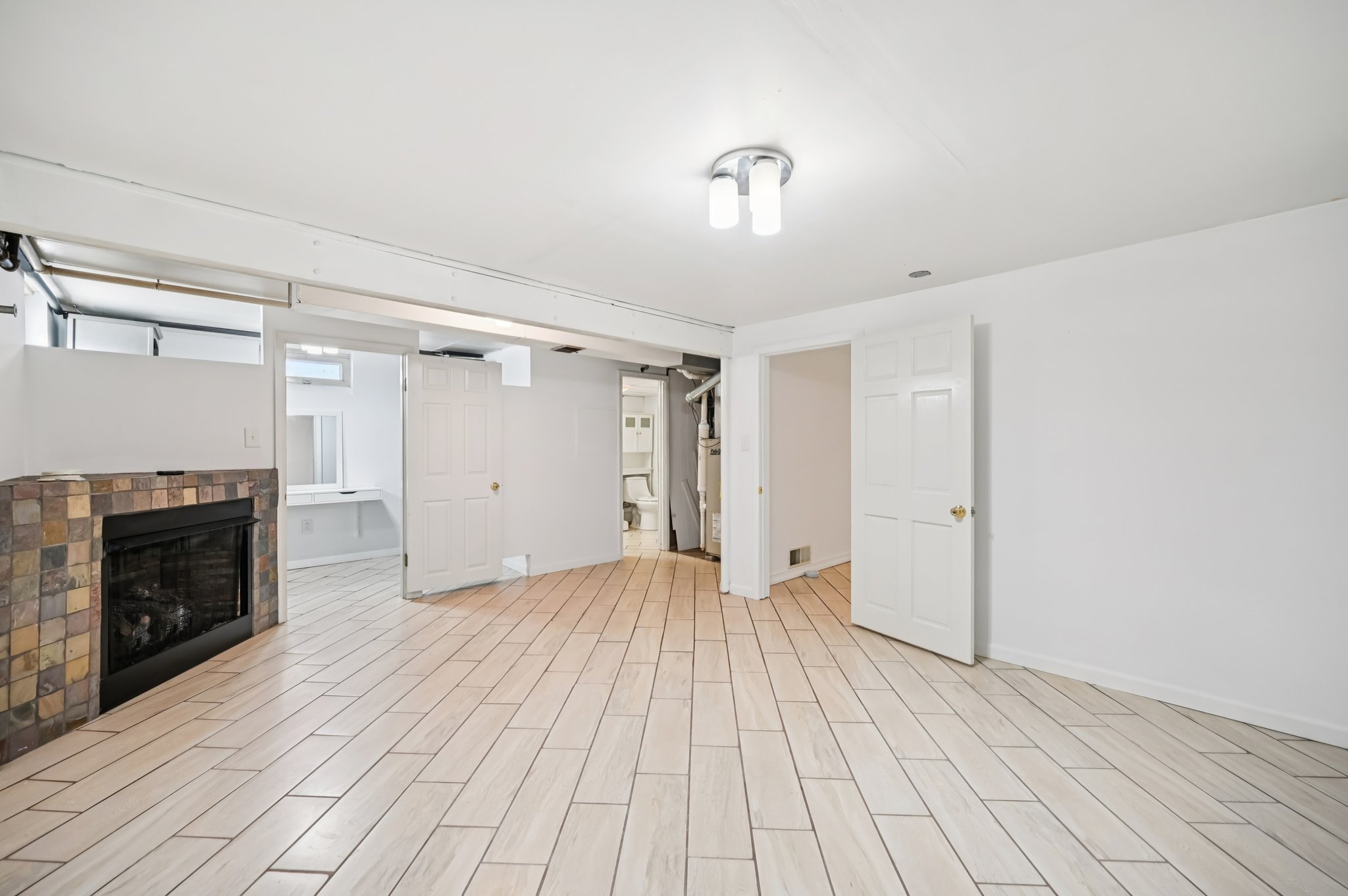 Meadow Dr-S1712-033.jpg