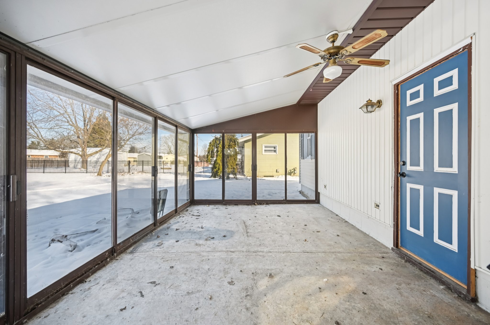 Meadow Dr-S1712-034.jpg