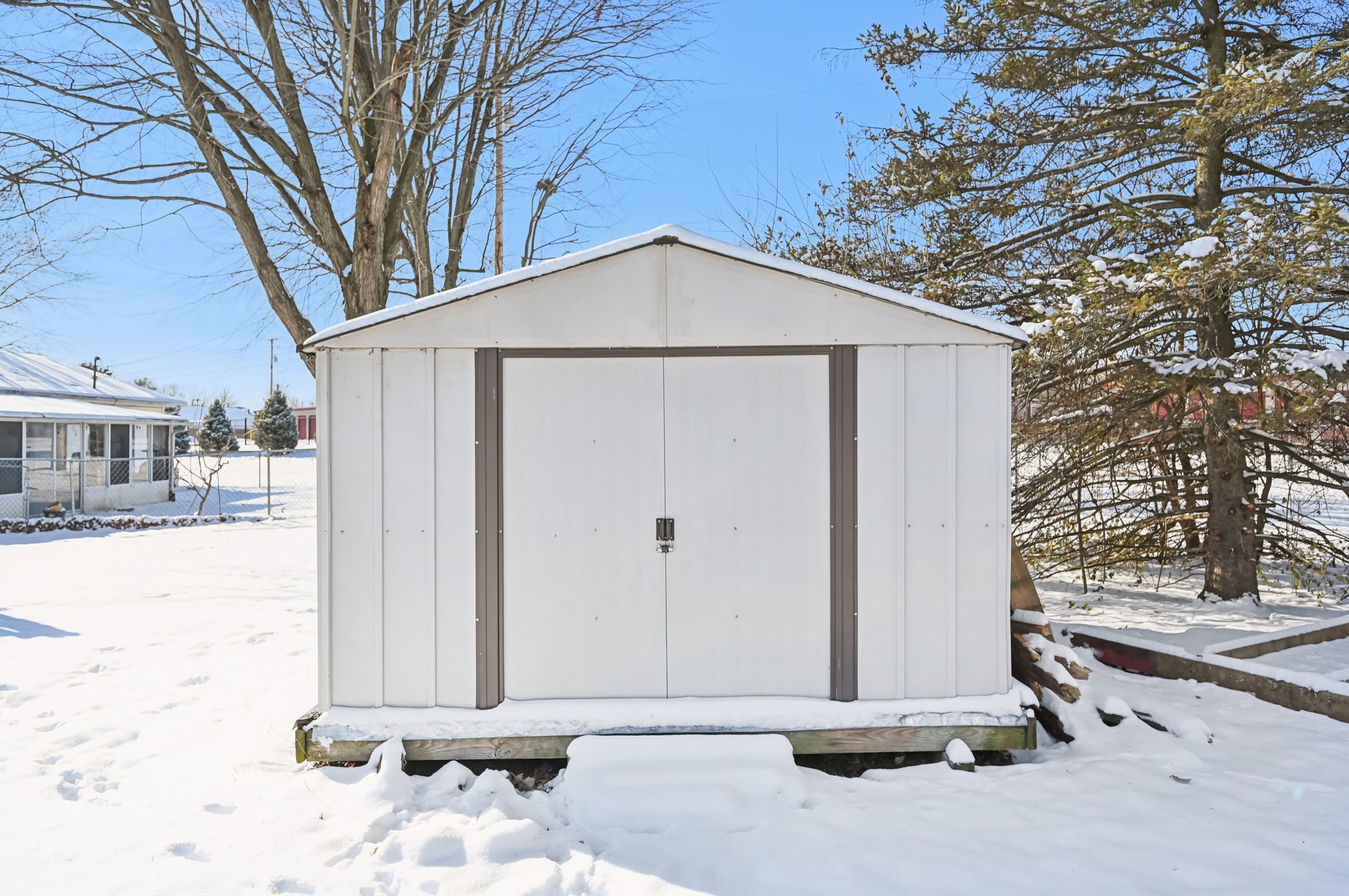 Meadow Dr-S1712-043.jpg