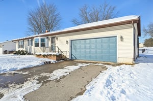 Meadow Dr-S1712-002.jpg