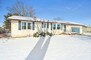 Meadow Dr-S1712-003.jpg