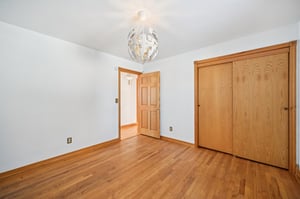 Meadow Dr-S1712-017.jpg