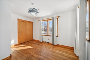 Meadow Dr-S1712-021.jpg