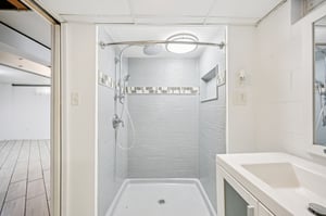 Meadow Dr-S1712-028.jpg