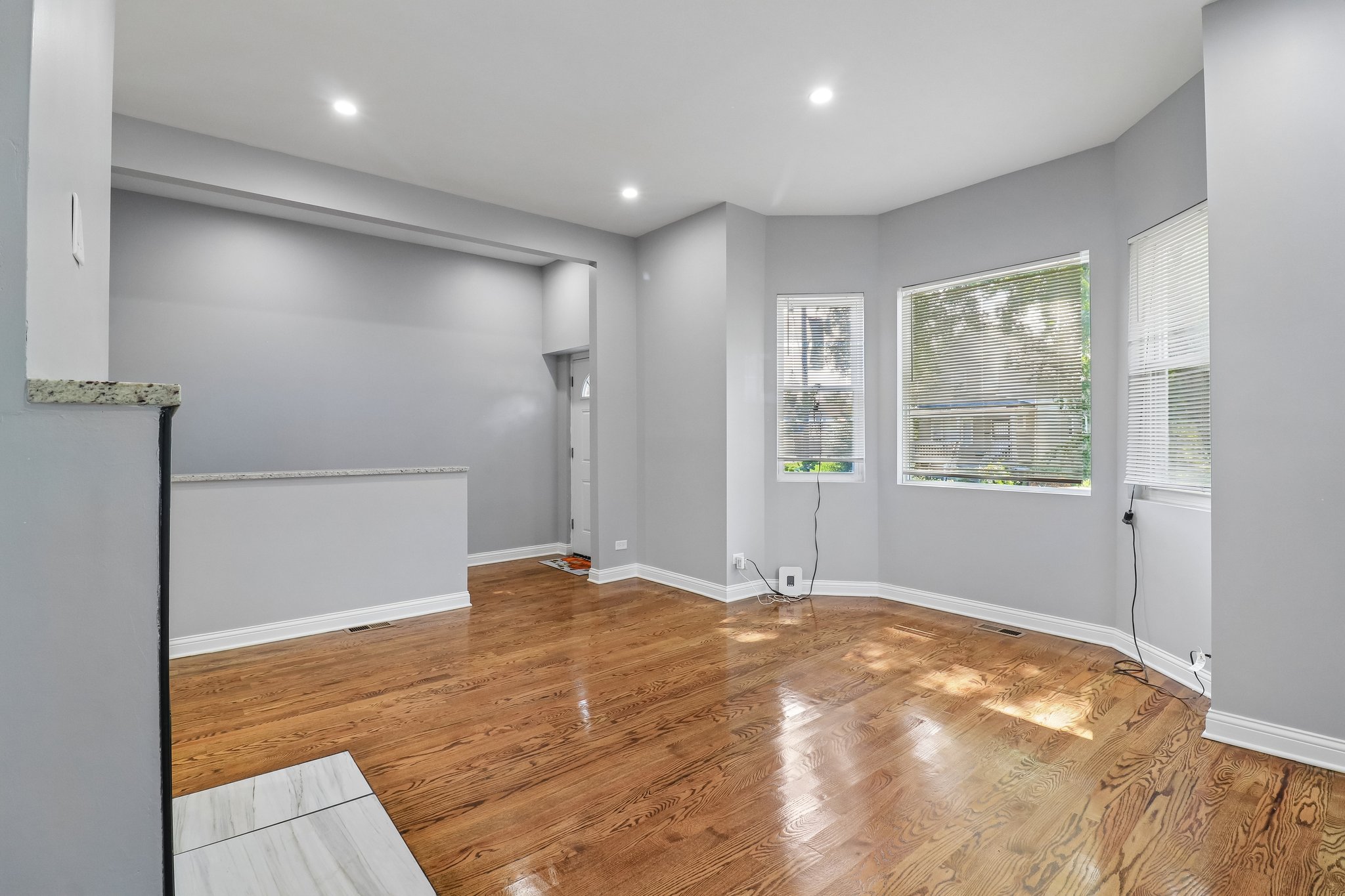 W 111th St-S0509-006.jpg