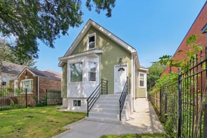 W 111th St-S0509-001.jpg