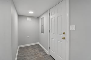 W 111th St-S0509-036.jpg