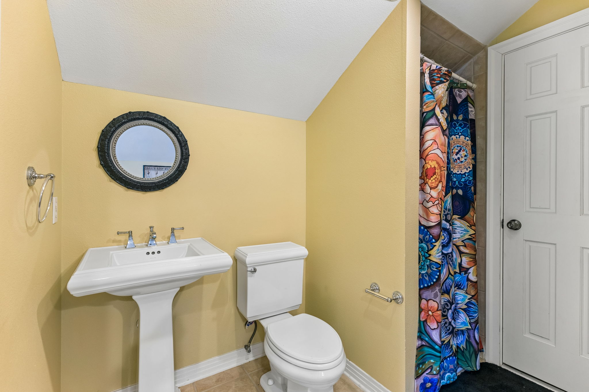  Photo 49