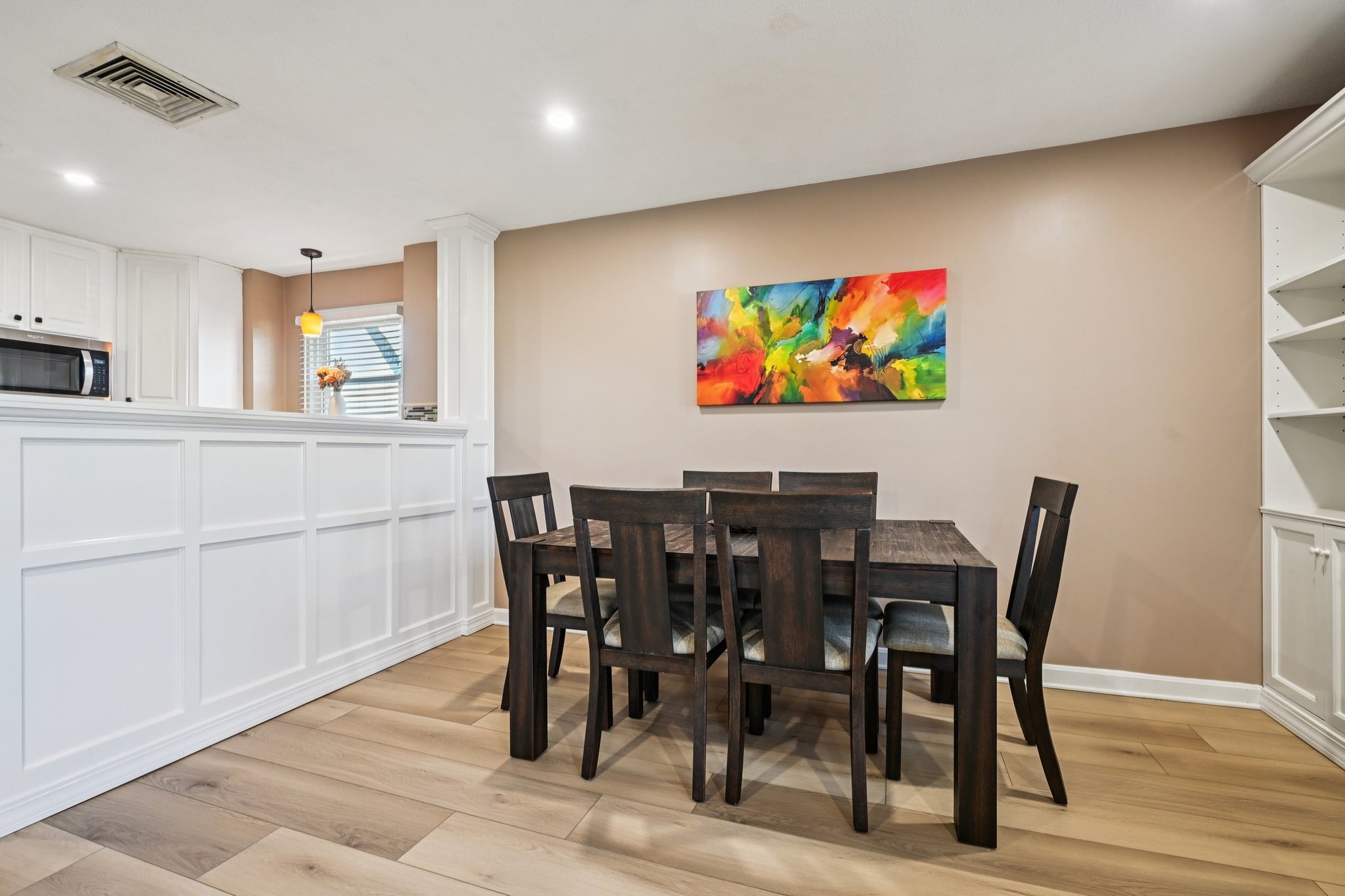 Washington St apt 10-S1004-009.jpg