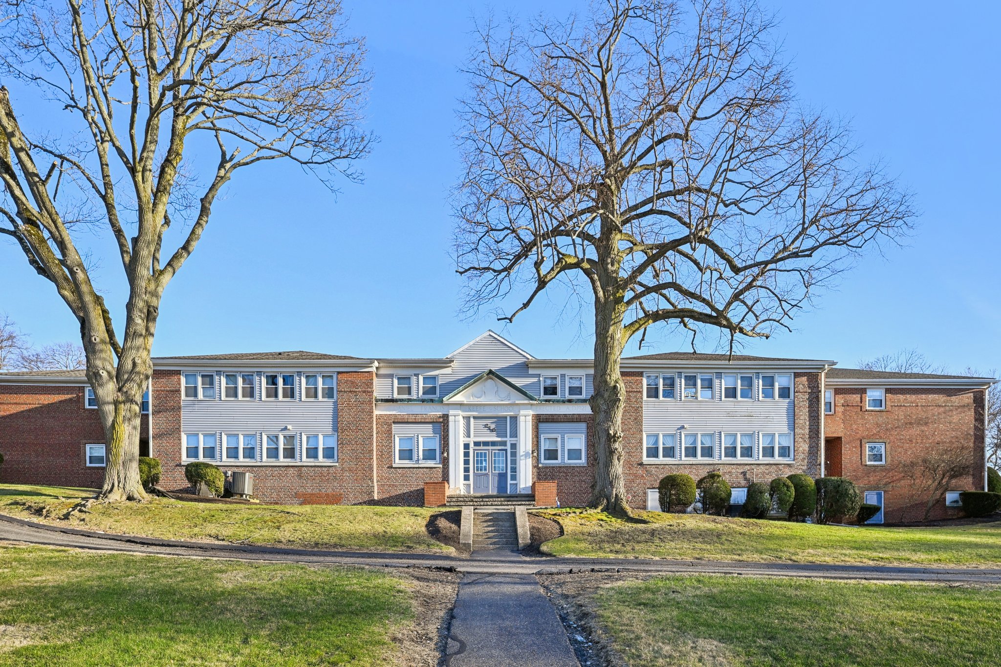 Washington St apt 10-S1004-030.jpg