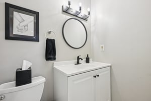 Washington St apt 10-S1004-026.jpg