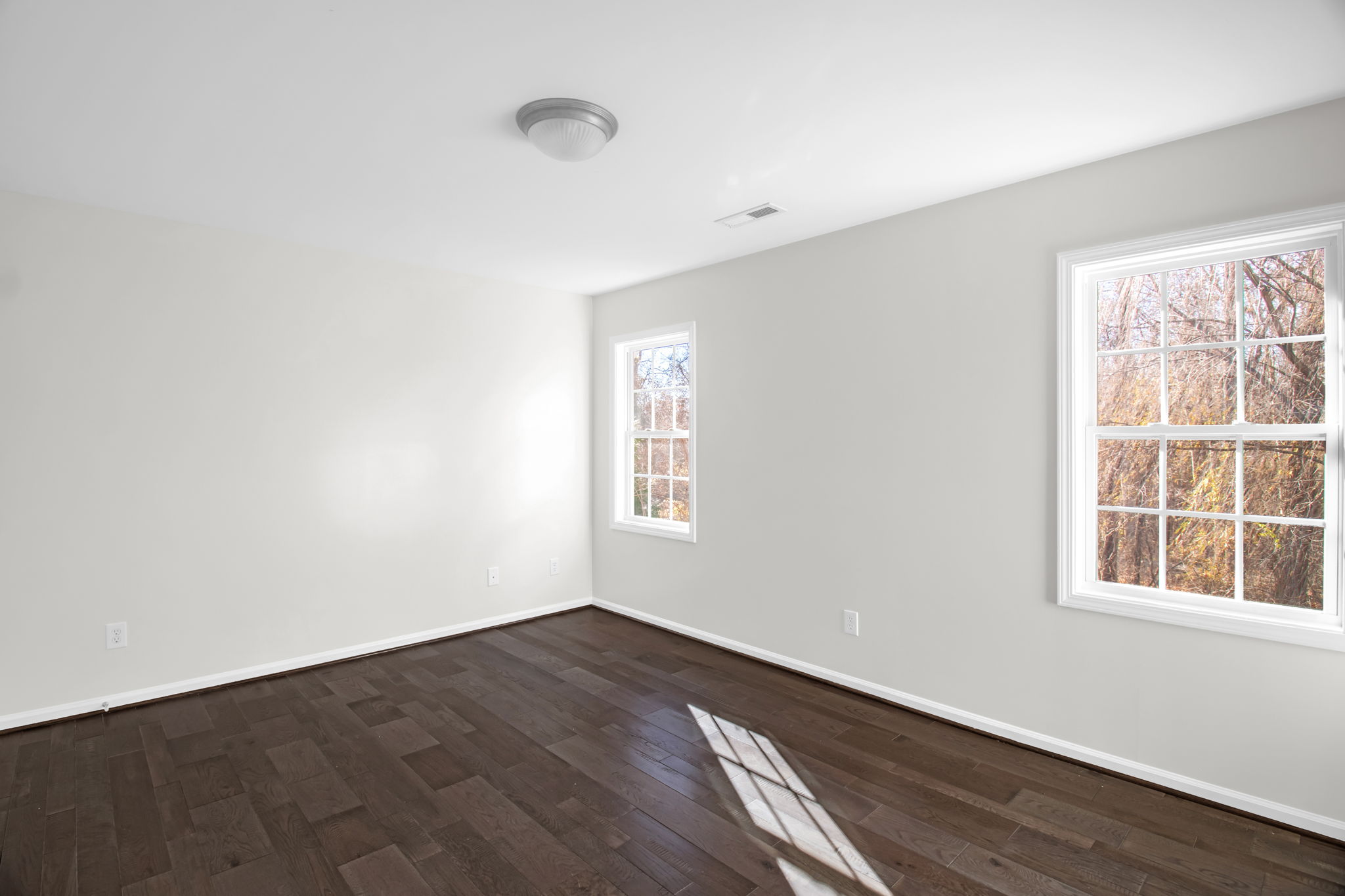 210 Waters Edge Dr-24