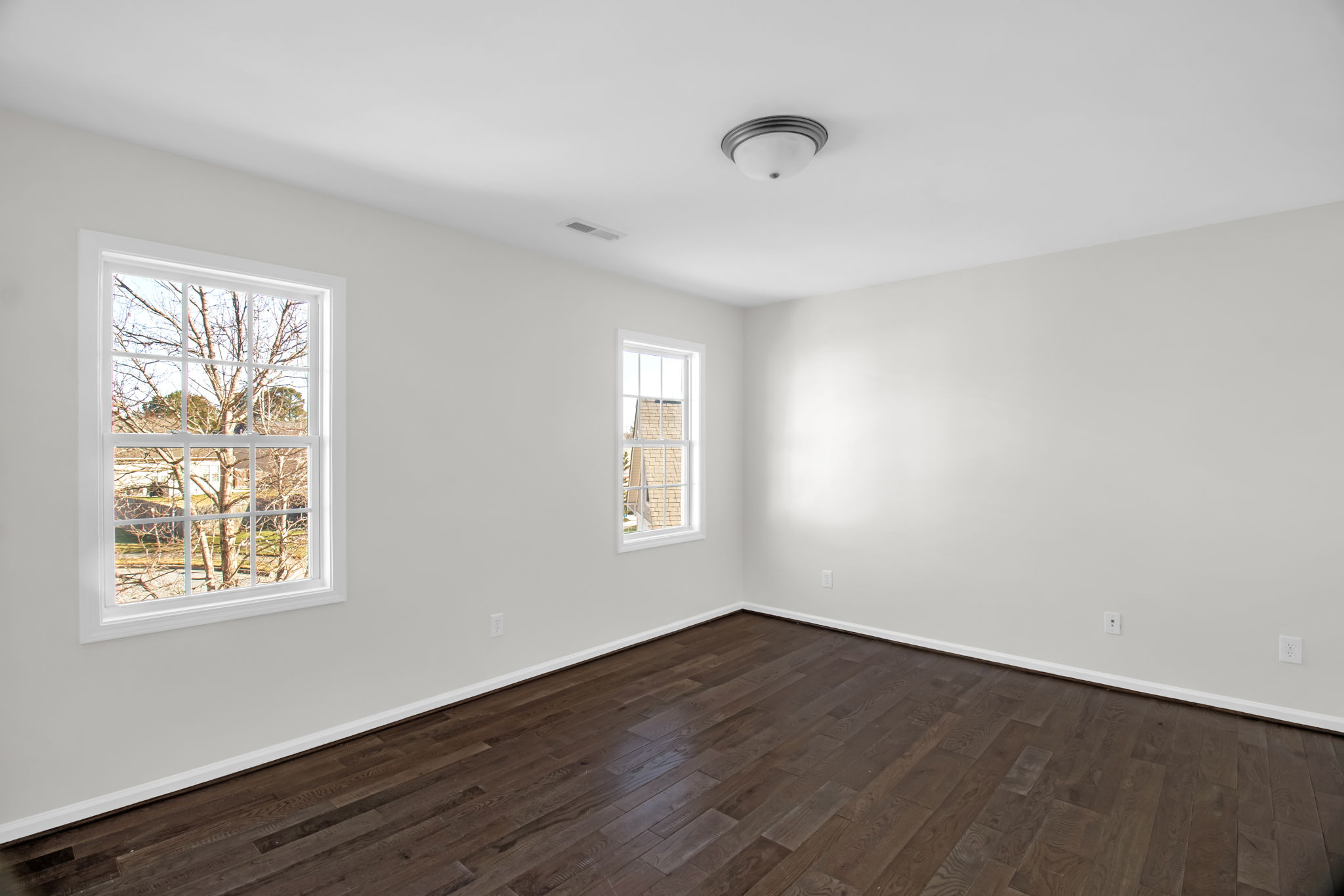 210 Waters Edge Dr-26