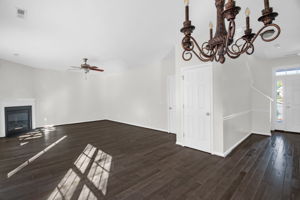 210 Waters Edge Dr-15