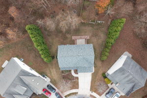 210 Waters Edge Dr-34