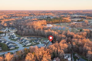 210 Waters Edge Dr-41