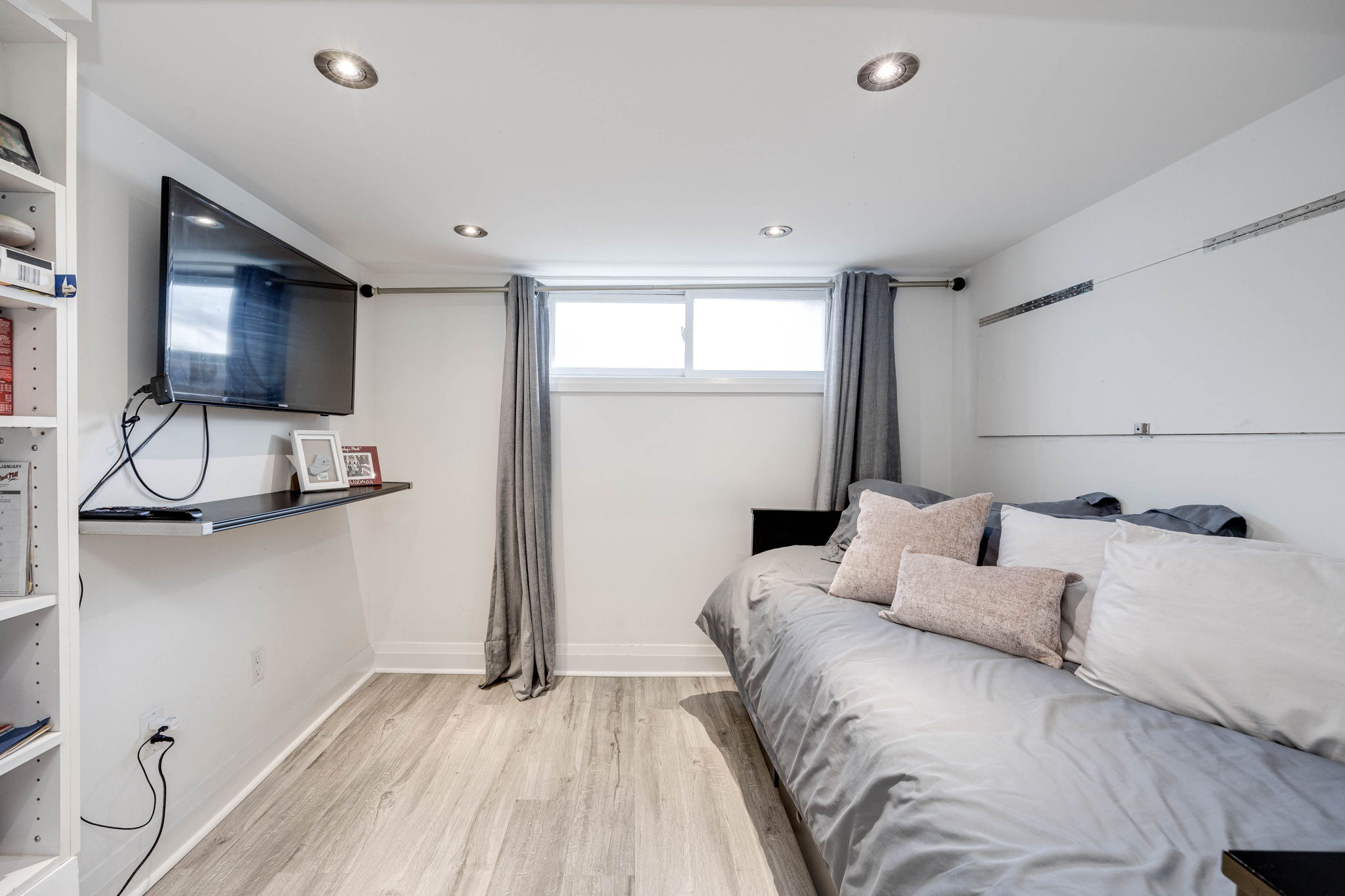 Toronto property showcase — delivered property photograph 47