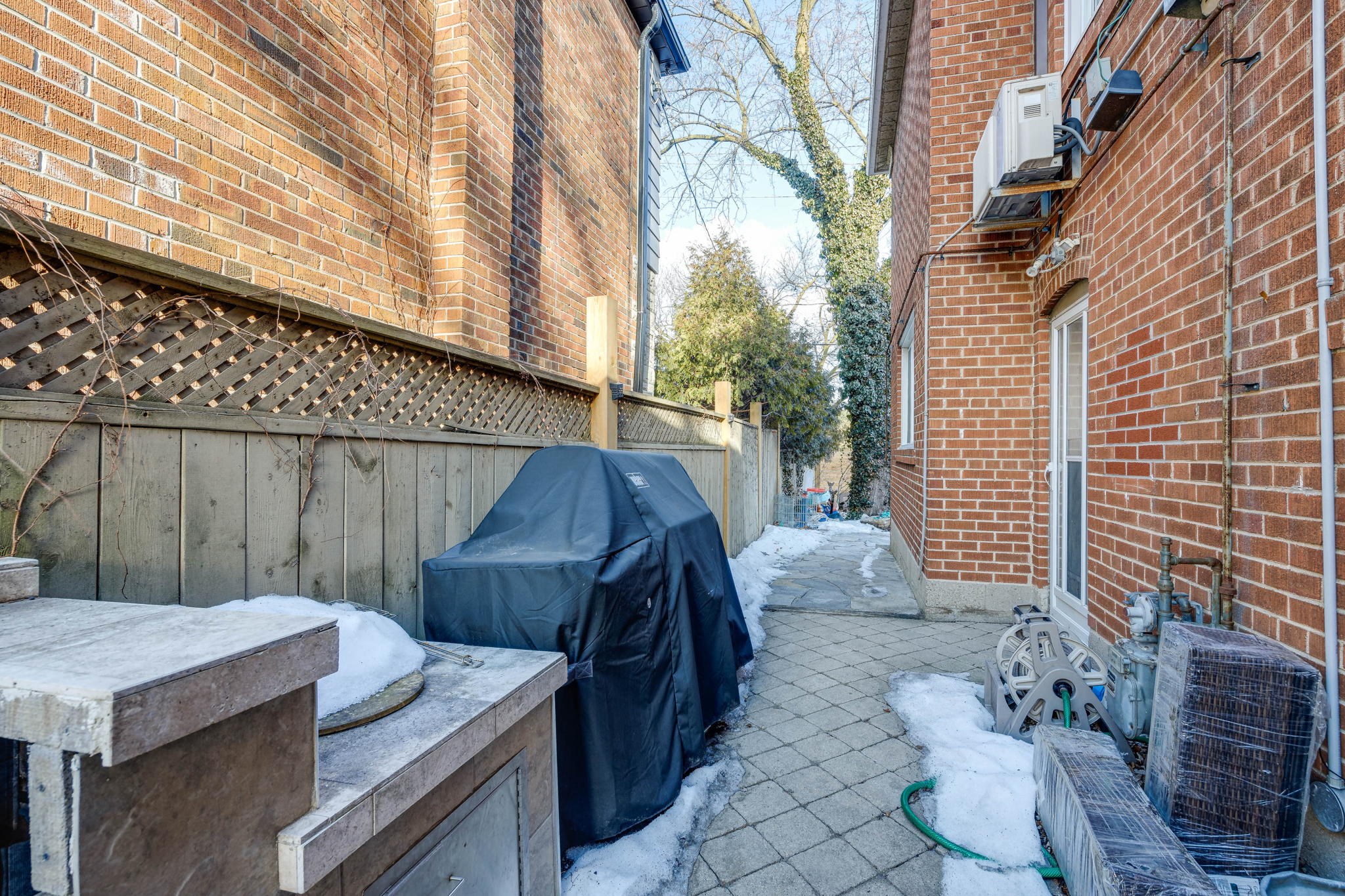 Toronto property showcase — delivered property photograph 55