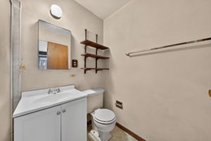  Photo 44