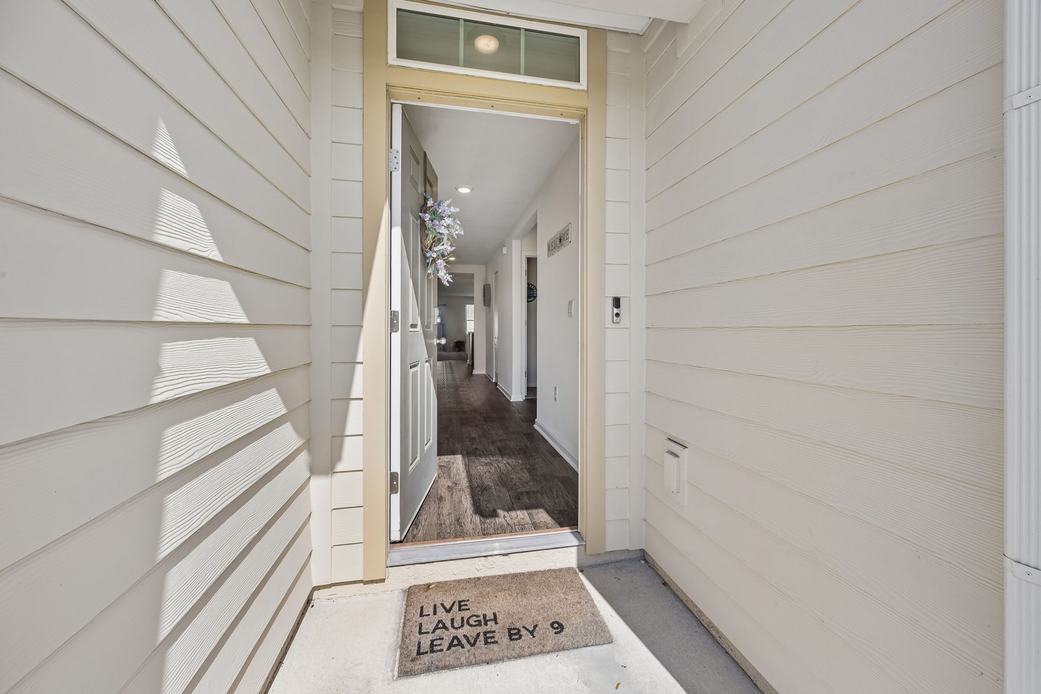 Front Entry Detail