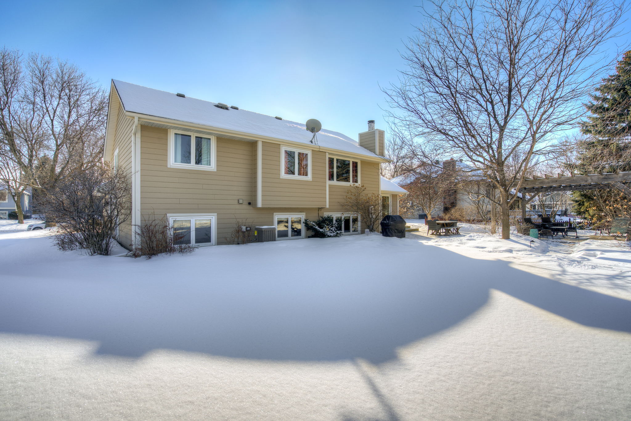 2100 Edinbrook Terrace N, Brooklyn Park, MN 55443 ArchiPix