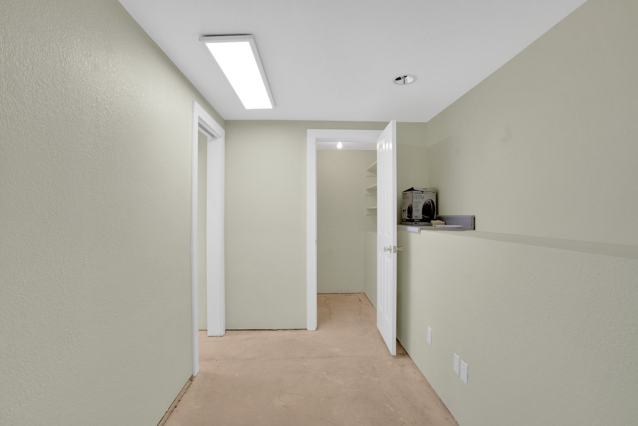  Photo 46