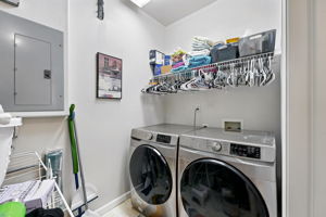  Photo 34