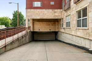  Photo 37