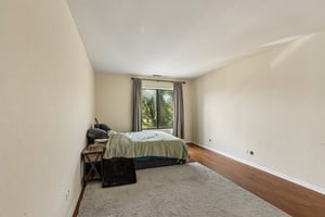 Valencia Dr 215B-S0109-013.jpg