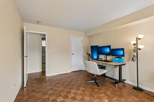 Valencia Dr 215B-S0109-025.jpg