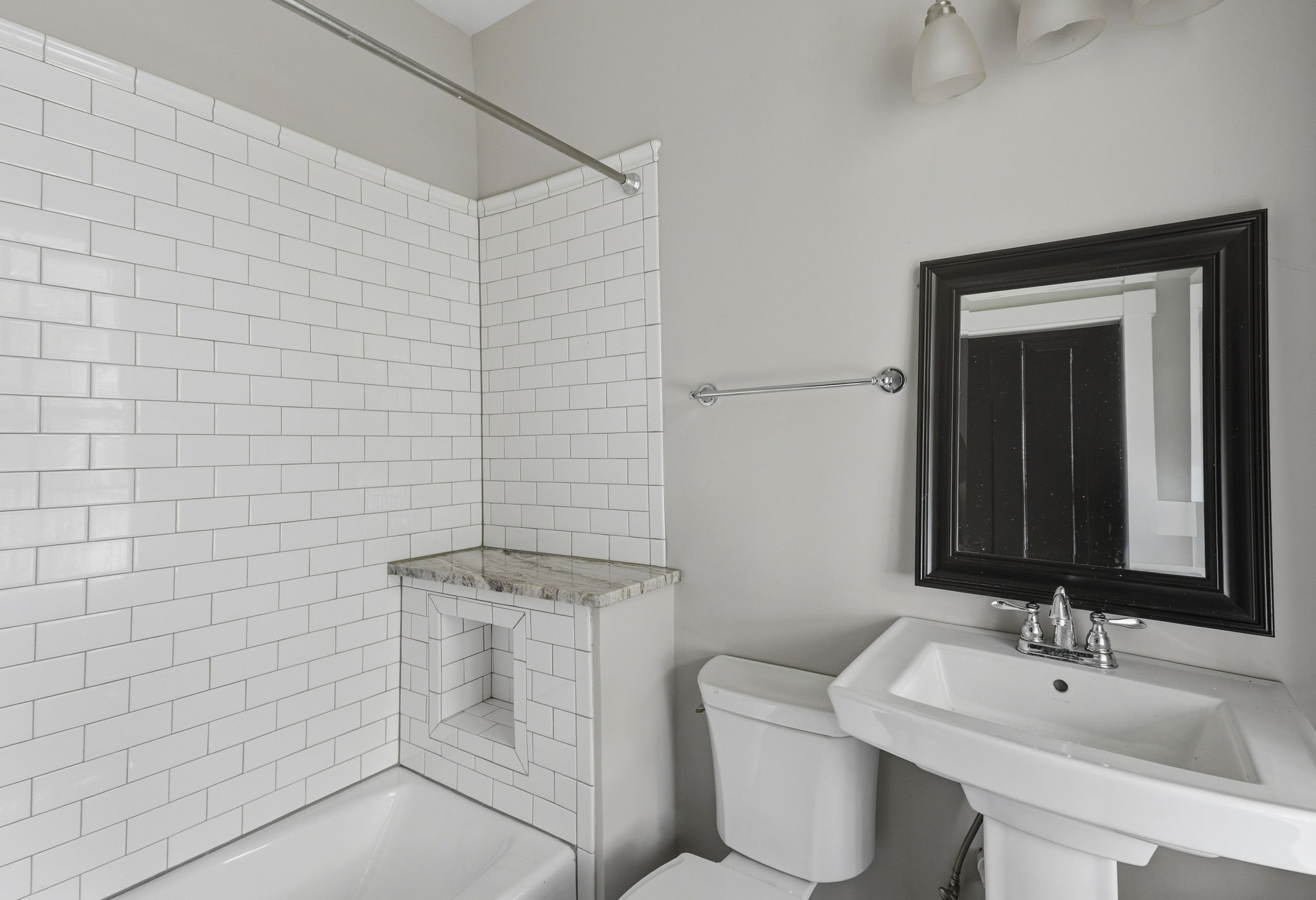 19-Unit 2 Bathroom