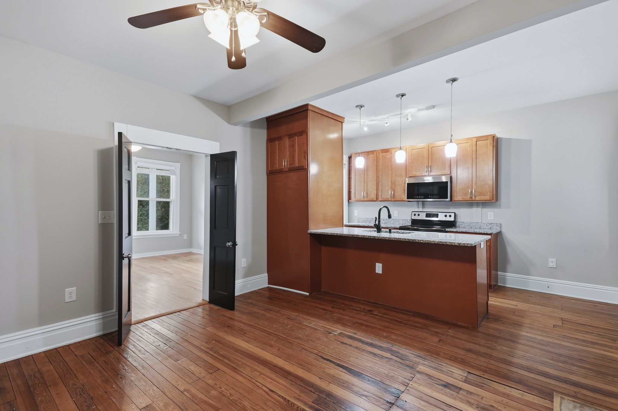 24-Unit 1 Kitchen
