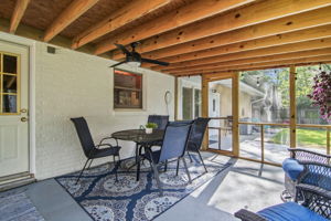 Screened-in Porch