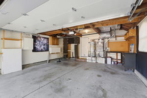 037_F8_2101 Darnis Cir