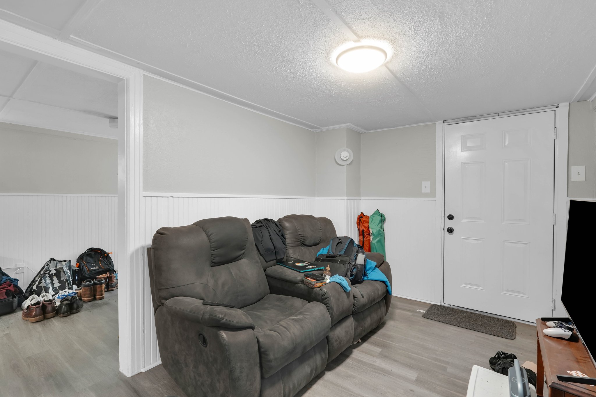  Photo 44