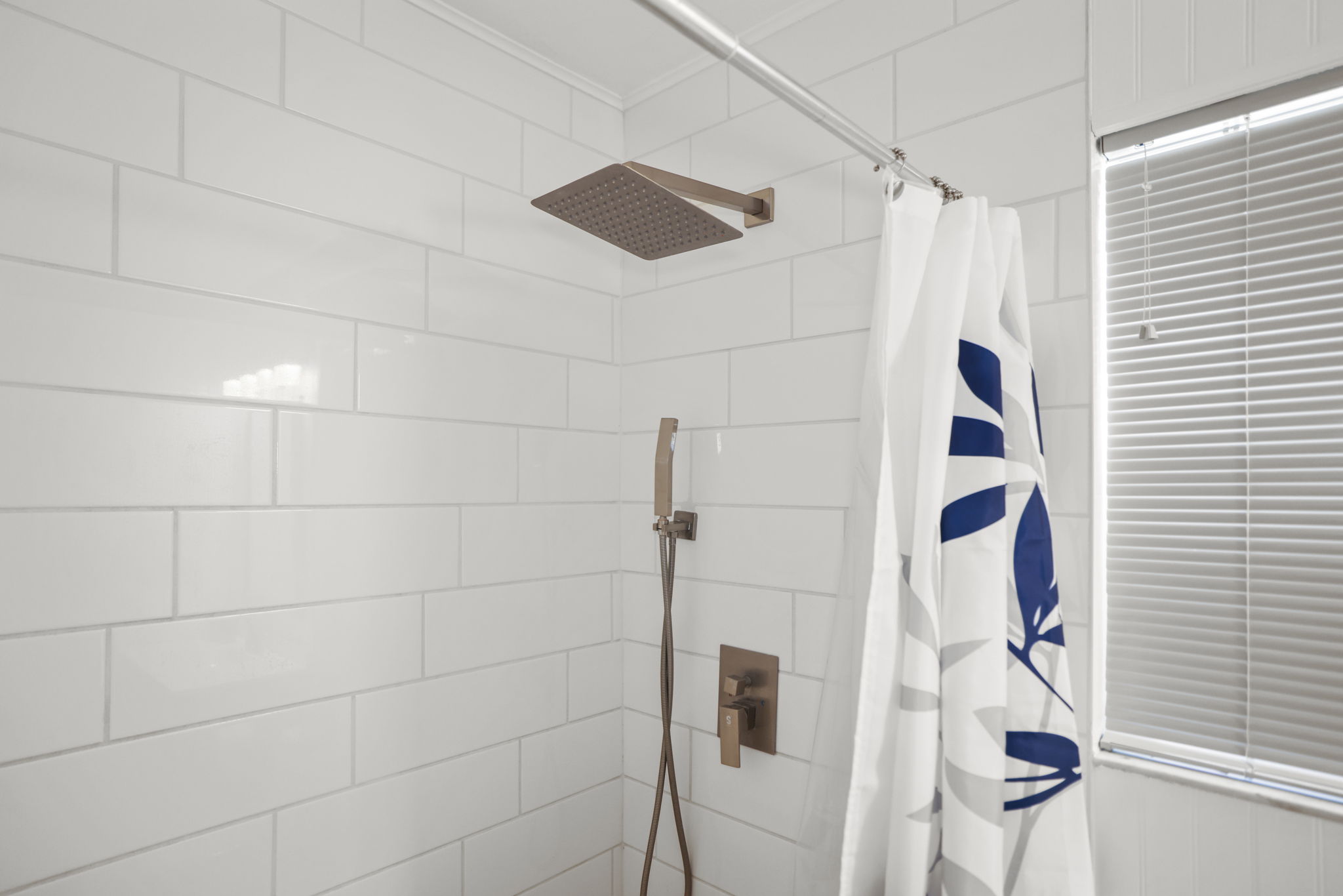 Bathroom 2 CU - 495A0021