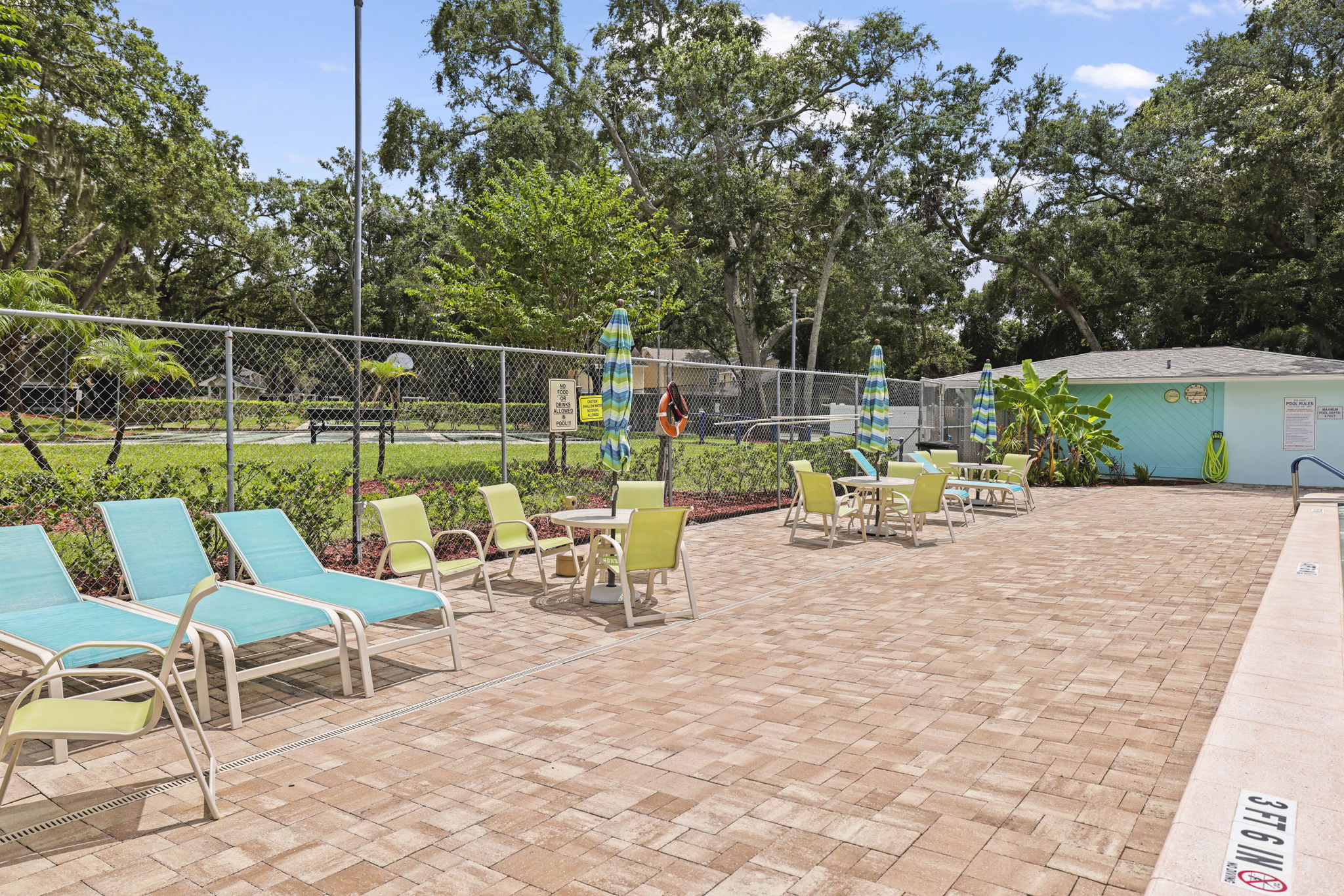 Community Pool - 495A0143