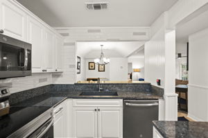 Kitchen - 495A0095