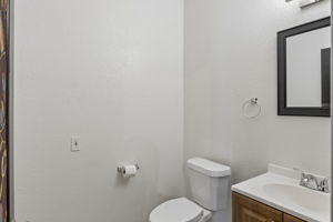  Photo 40