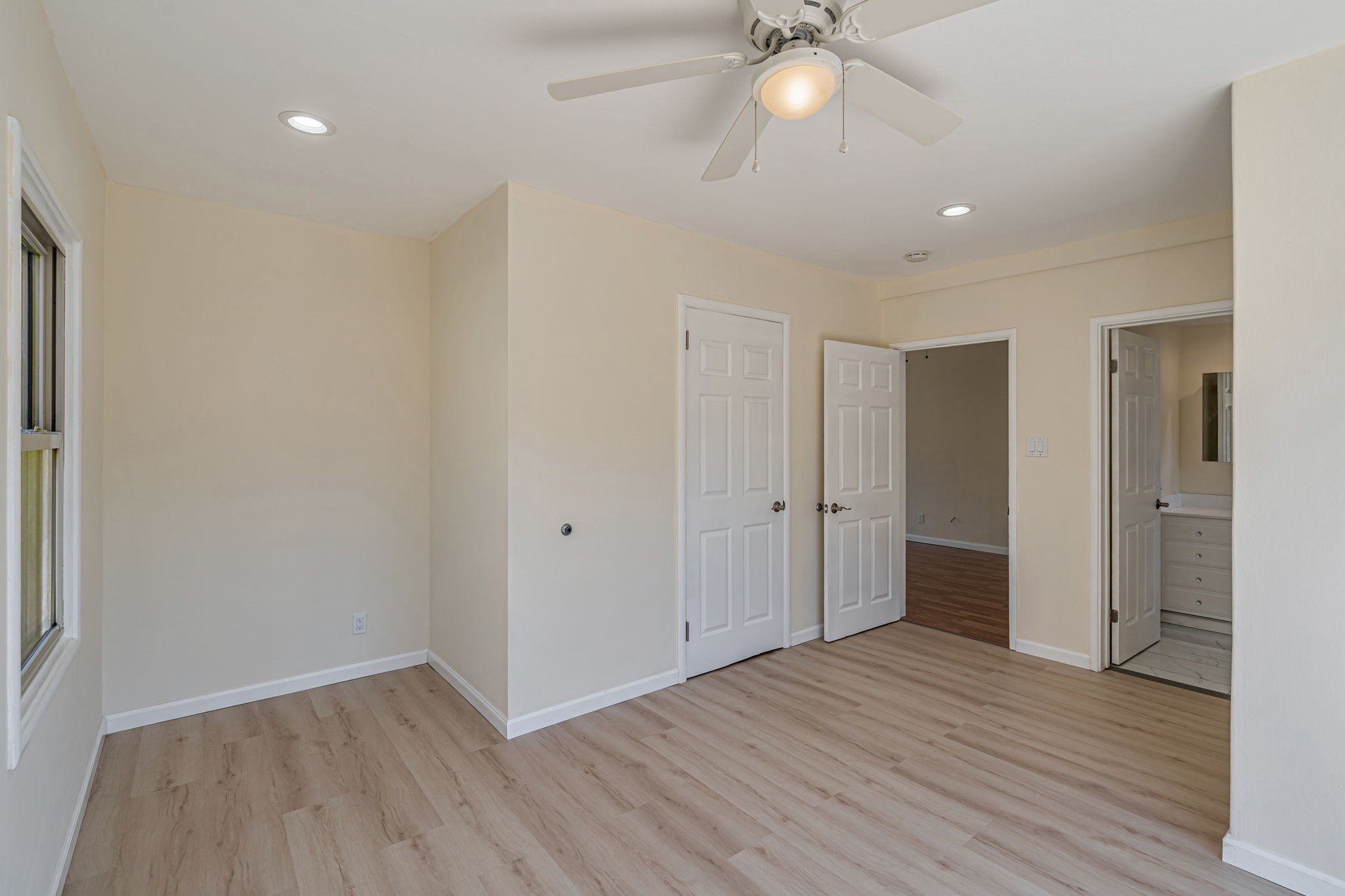 024_2101 W Ave 136th 