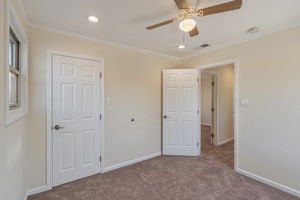 033_2101 W Ave 136th 