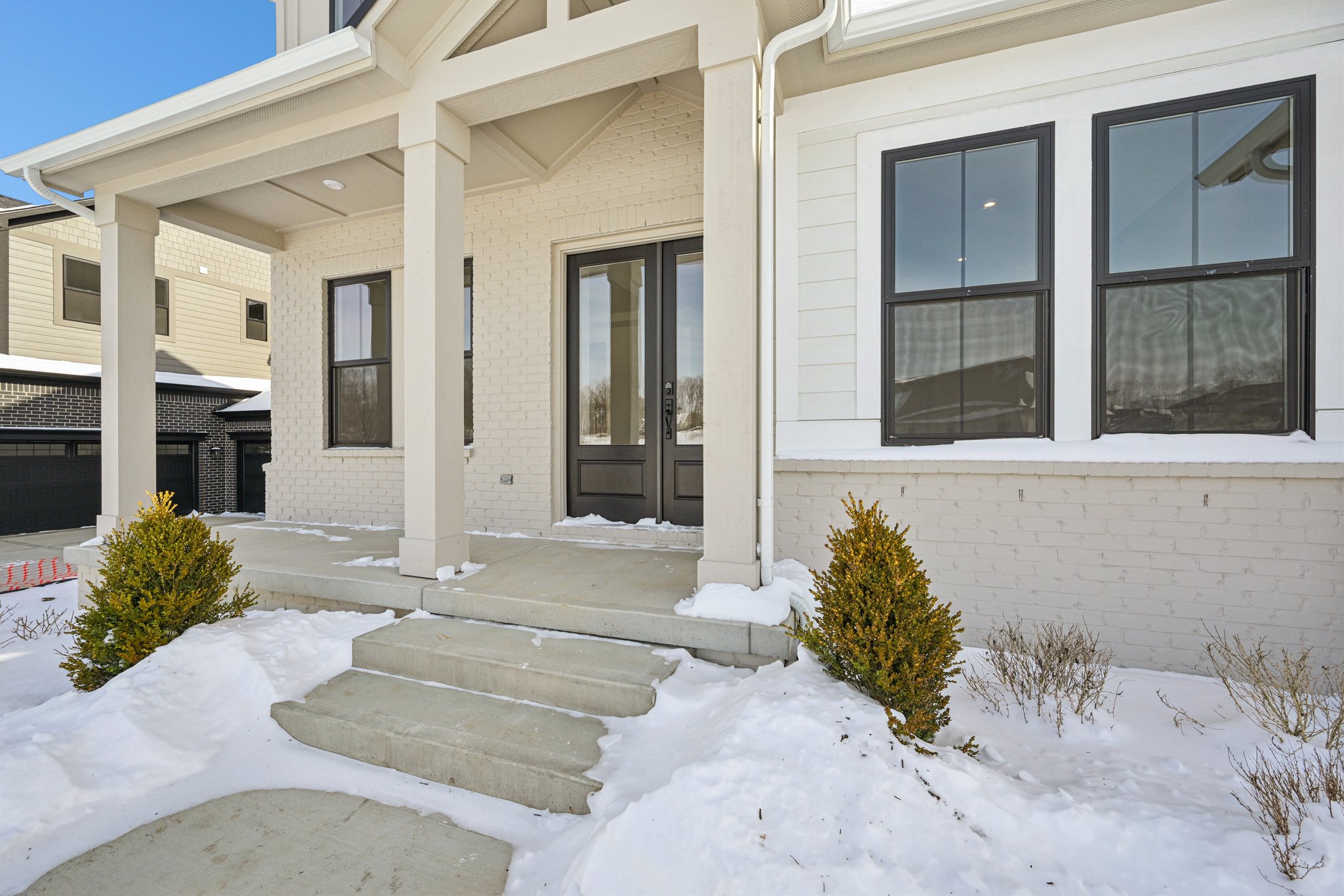 Thornborough Dr-S3001-005.jpg