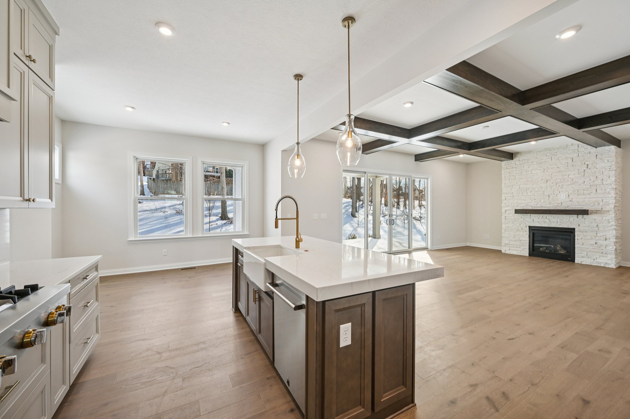 Thornborough Dr-S3001-013.jpg