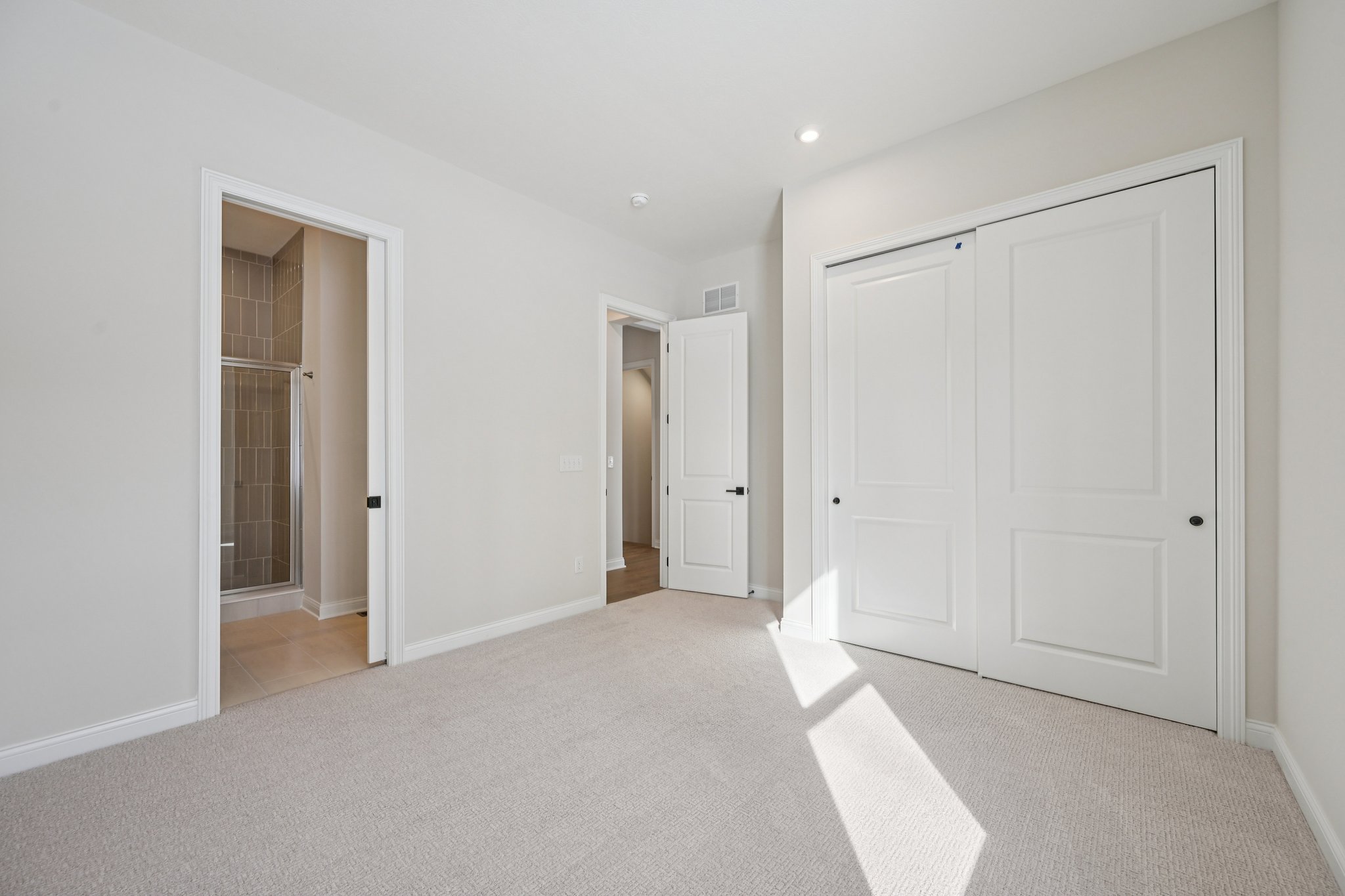 Thornborough Dr-S3001-024.jpg