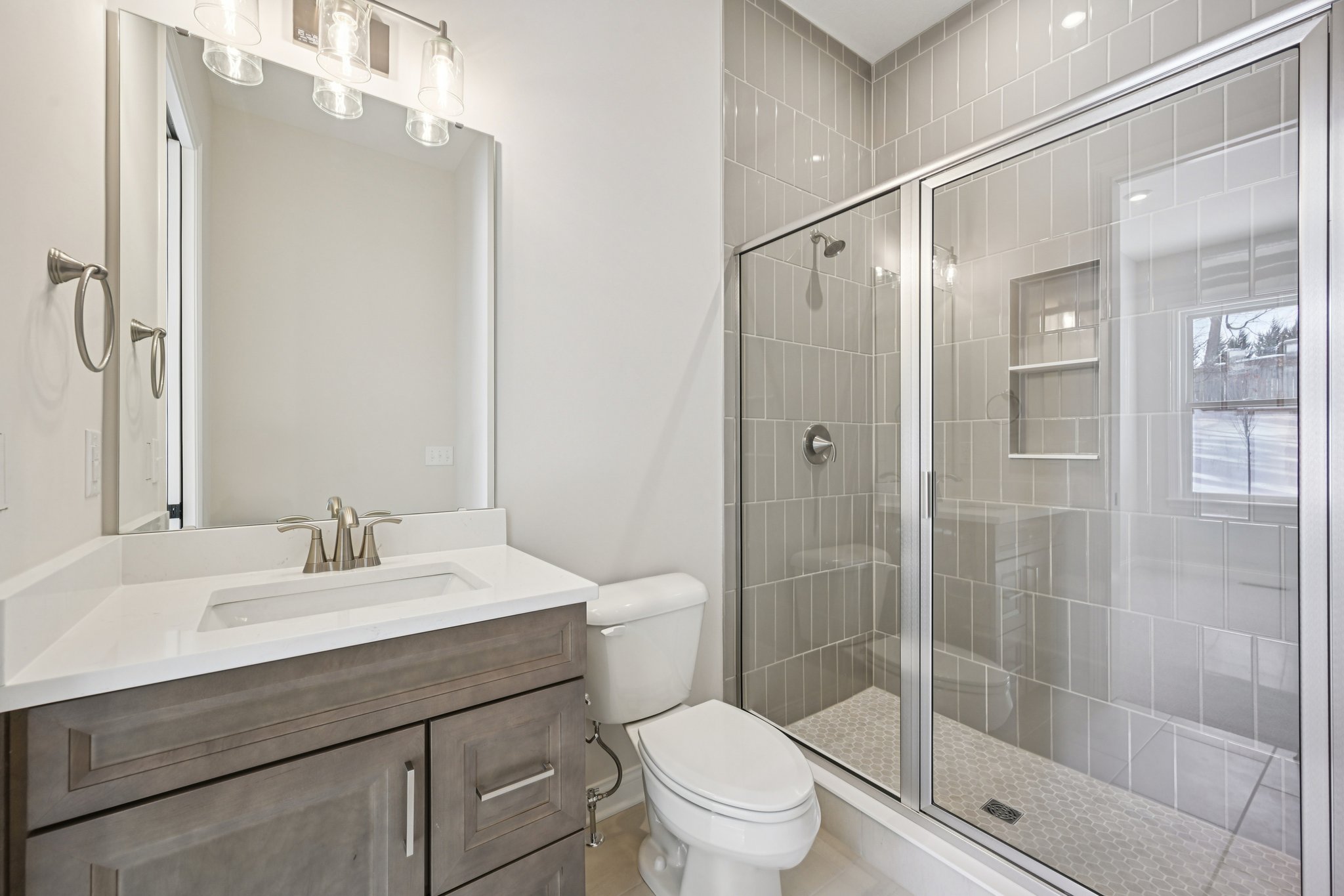 Thornborough Dr-S3001-025.jpg