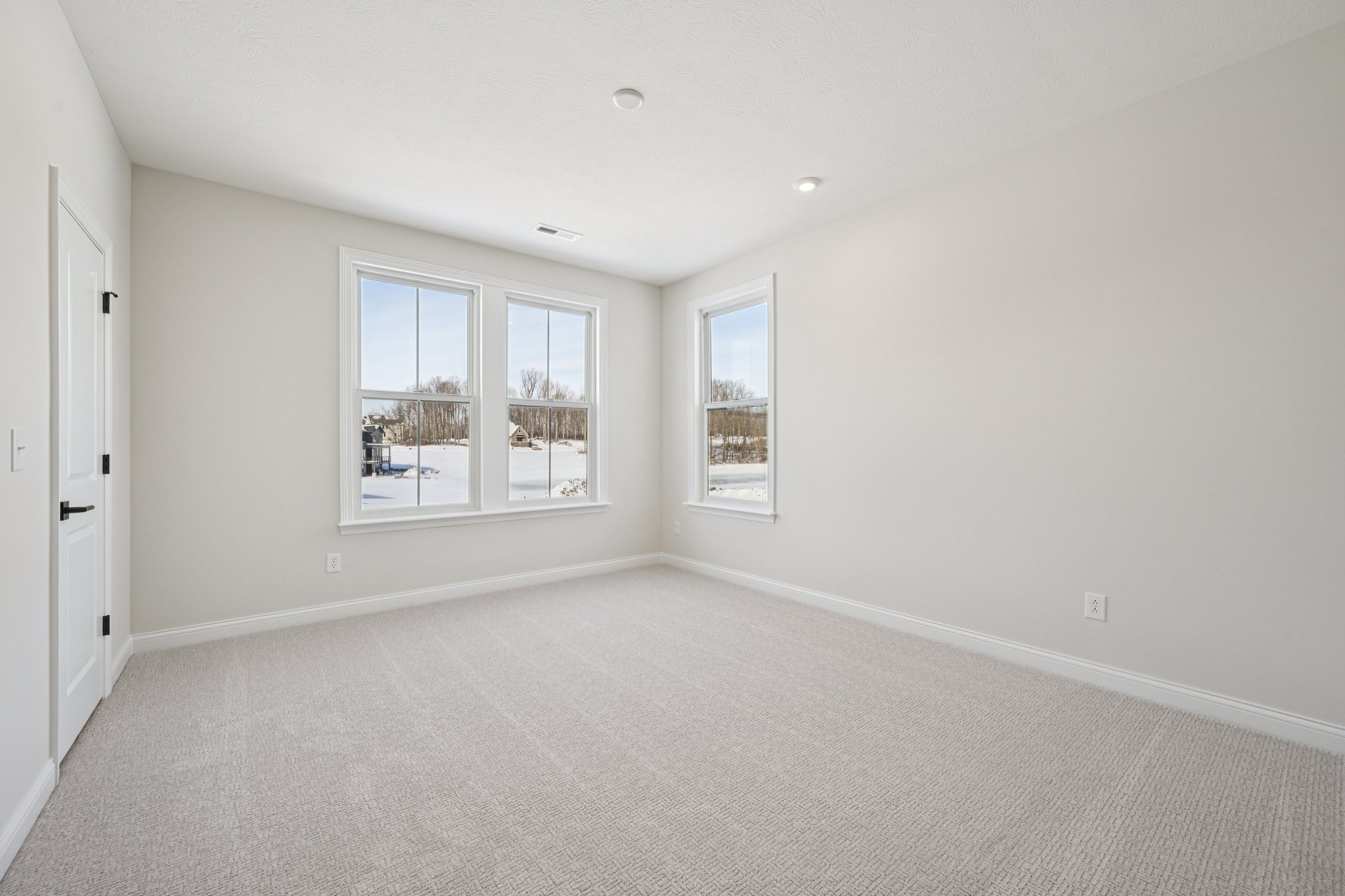 Thornborough Dr-S3001-049.jpg