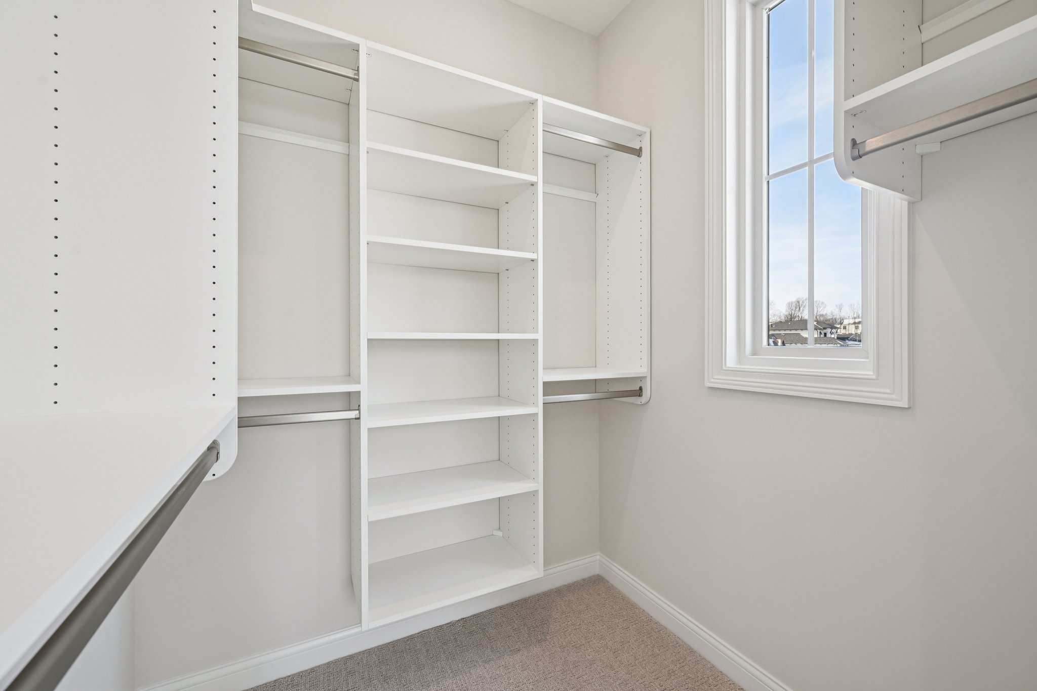 Thornborough Dr-S3001-052.jpg