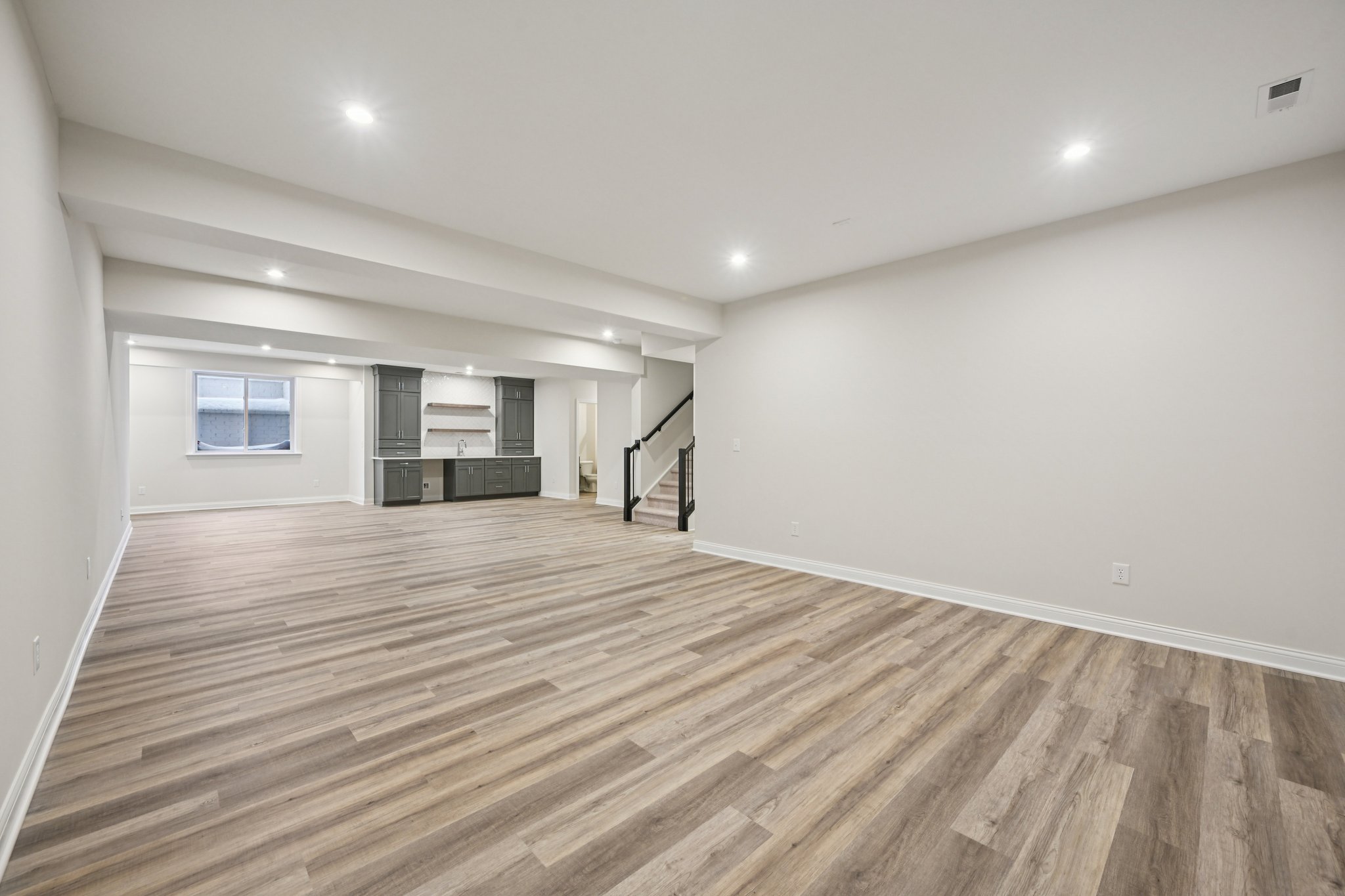 Thornborough Dr-S3001-056.jpg